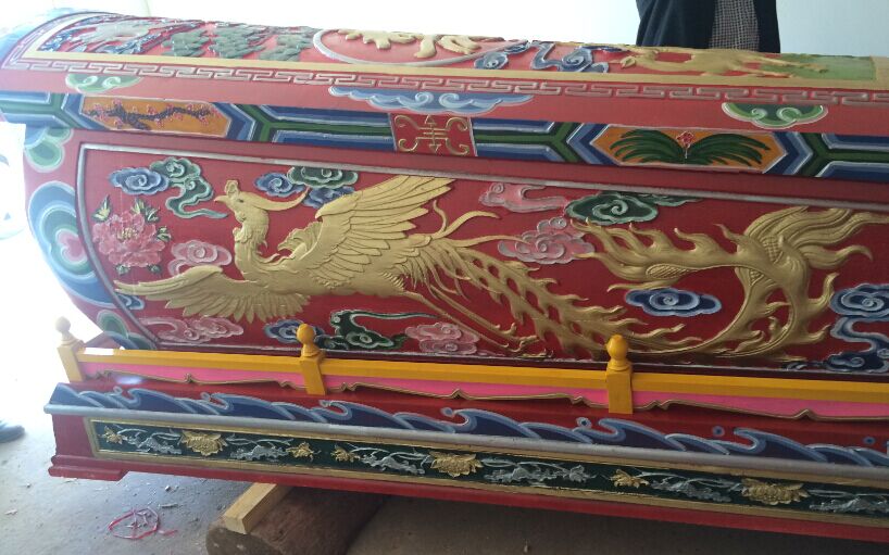 彩绘棺材,棺材雕刻后彩绘非常漂亮 - 棺材雕刻机,寿材雕刻机,棺材刻花